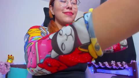 Snapshot of gigimooon chatting on 11-06-25, 01:17 gigimooon online show from 11-06-25, 01:17