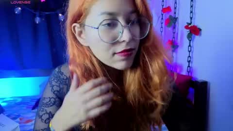 Snapshot of gigimooon chatting on 06-07-26, 10:57 gigimooon online show from 06-07-26, 10:57