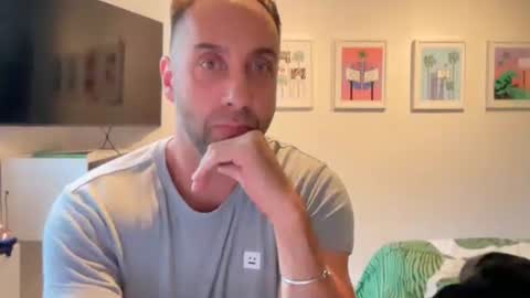 Snapshot of gilber10101 chatting on 10-17-25, 05:26 gilber10101 online show from 10-17-25, 05:26