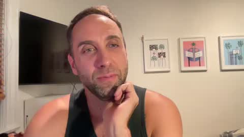 Snapshot of gilber10101 chatting on 11-06-25, 01:39 gilber10101 online show from 11-06-25, 01:39
