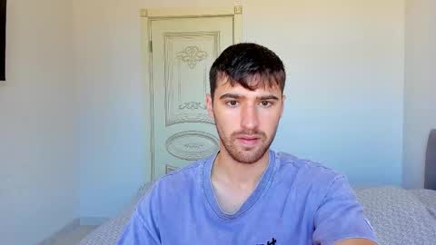 Snapshot of gilbertogonzales chatting on 09-21-25, 06:59 gilbertogonzales online show from 09-21-25, 06:59