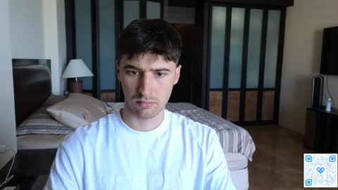 gilbertogonzales online show from 12-17-25, 03:56