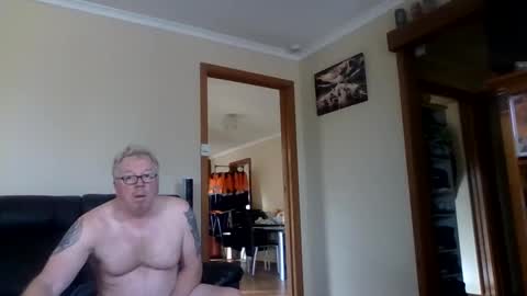 gimmmieoooo online show from 05-15-26, 11:45