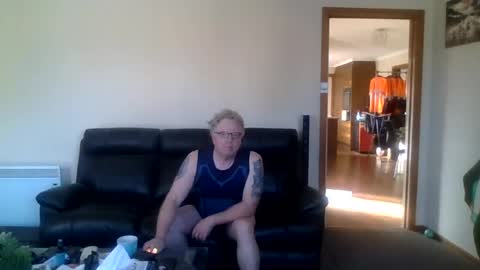 gimmmieoooo online show from 06-27-26, 11:54