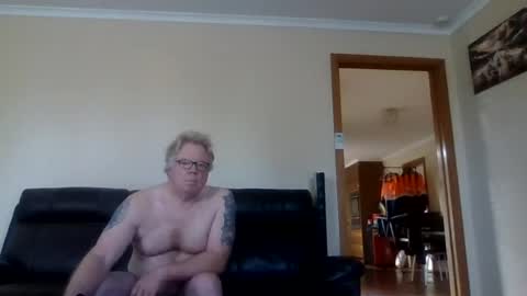 gimmmieoooo online show from 07-18-26, 11:41