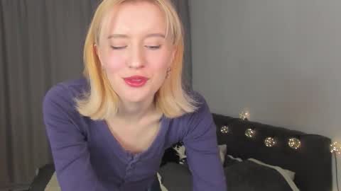 Gin online show from 11-28-25, 06:27