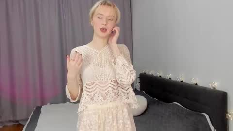 Gin online show from 01-16-26, 06:17