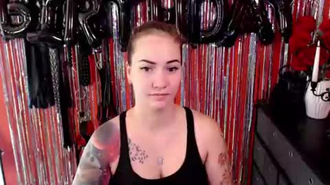 Snapshot of gina_hotlick chatting on 07-16-26, 08:09 gina_hotlick online show from 07-16-26, 08:09
