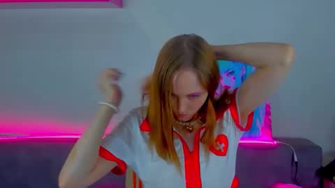 Gina online show from 09-15-25, 08:03