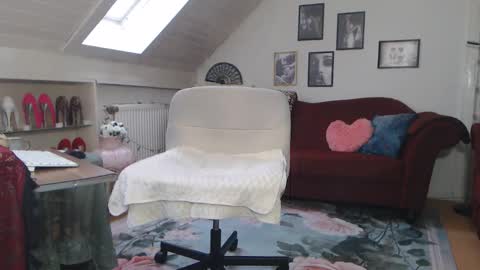 Gina online show from 02-16-26, 01:07