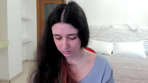Kate online show from 05-09-26, 07:46