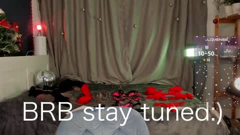 Snapshot of ginavontease chatting on 12-15-24, 03:42 Gina online show from 12-15-24, 03:42