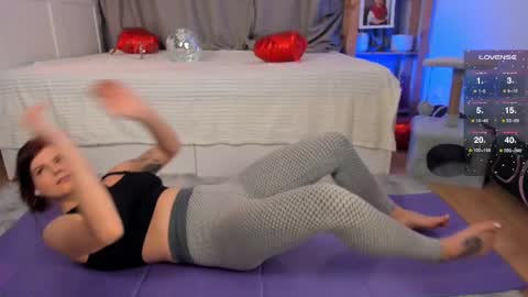 Snapshot of ginavontease chatting on 02-22-25, 01:35 Gina online show from 02-22-25, 01:35