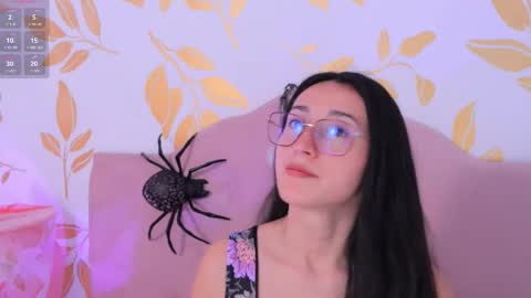 Snapshot of ginevra_esposito chatting on 10-16-25, 01:56 Ginn online show from 10-16-25, 01:56