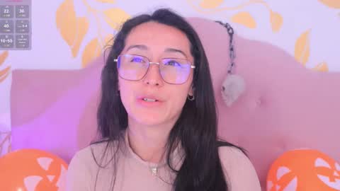 Snapshot of ginevra_esposito chatting on 10-18-25, 01:12 Ginn online show from 10-18-25, 01:12
