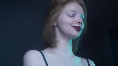        im expecting 350 thumbs up on my altar   online show from 10-10-25, 10:09