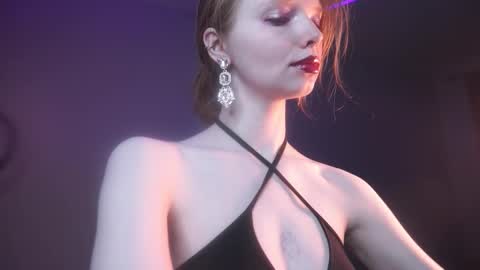        im expecting 350 thumbs up on my altar   online show from 10-24-25, 10:17