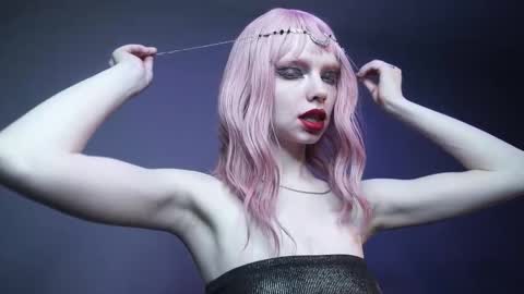        im expecting 350 thumbs up on my altar   online show from 02-19-26, 10:06