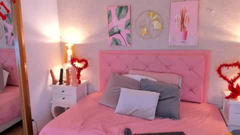 Ginger online show from 02-14-25, 07:54