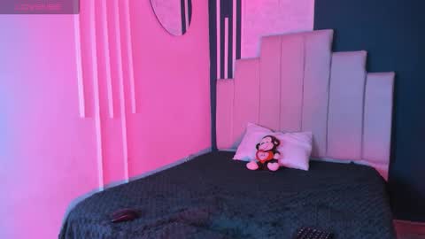 ginger_x_fire online show from 11-24-25, 12:54