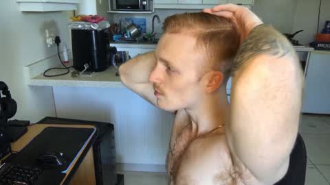 Snapshot of gingerboy_69 chatting on 01-17-25, 12:31 Jay online show from 01-17-25, 12:31