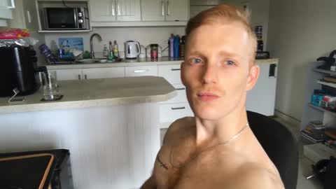 Snapshot of gingerboy_69 chatting on 01-23-25, 12:52 Jay online show from 01-23-25, 12:52