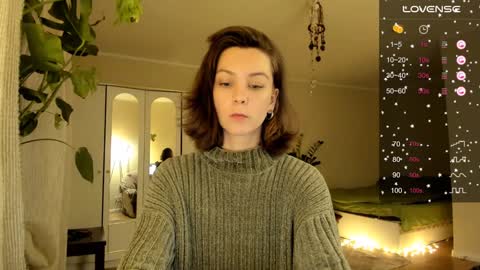 Snapshot of gingerbread__house chatting on 12-24-24, 05:13 Vasilisa online show from 12-24-24, 05:13