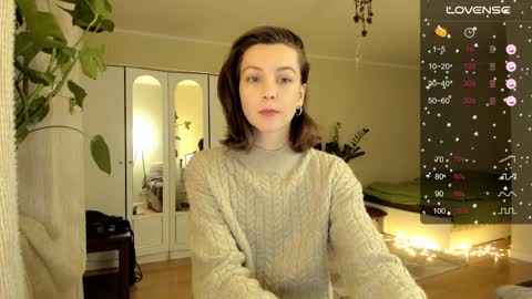 Snapshot of gingerbread__house chatting on 12-26-24, 09:26 Vasilisa online show from 12-26-24, 09:26