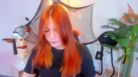 gingerr_pie online show from 11-12-25, 07:03