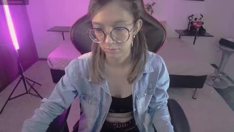 Snapshot of ginny11_ chatting on 03-18-26, 11:46 ginny11_ online show from 03-18-26, 11:46