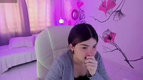 Kendall online show from 05-05-26, 01:30