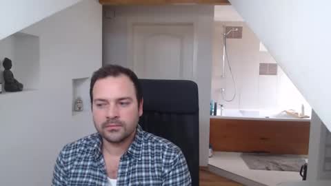 gintonik89 online show from 02-25-25, 07:31