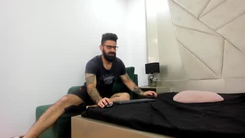 gio_lorenz online show from 09-11-25, 12:49