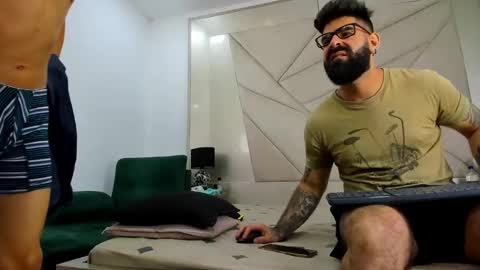 gio_lorenz online show from 09-18-25, 01:02