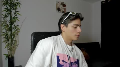 GioRusso online show from 02-18-25, 05:53