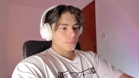 GioRusso online show from 04-11-26, 02:54