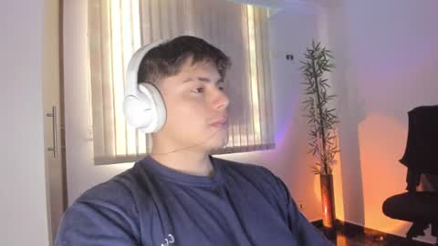 Snapshot of gio_russo chatting on 07-15-26, 06:24 GioRusso online show from 07-15-26, 06:24