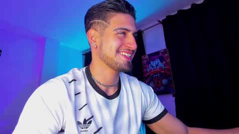 GIOMAR REYES online show from 01-07-25, 03:14