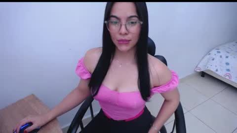 Snapshot of giorivera199 chatting on 12-03-24, 02:03 GIO RIVERA online show from 12-03-24, 02:03