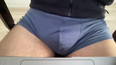 Snapshot of giovaa23 chatting on 05-06-26, 07:02 giovaa23 online show from 05-06-26, 07:02