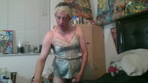 Snapshot of giovanna132008 chatting on 10-15-25, 10:37 giovanna132008 online show from 10-15-25, 10:37