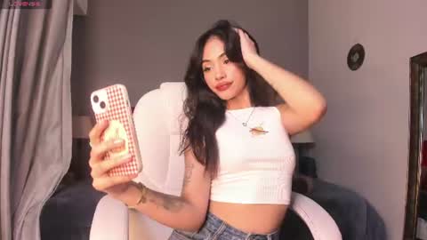 Snapshot of giovanna_oliveira chatting on 07-25-26, 05:49 Giovanna online show from 07-25-26, 05:49