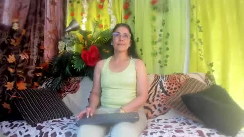 Girasol Walton online show from 05-31-26, 01:29
