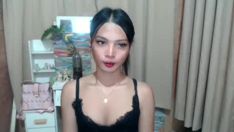 Snapshot of girl4u_aieshaxoxo chatting on 09-22-25, 12:18 Aisha online show from 09-22-25, 12:18