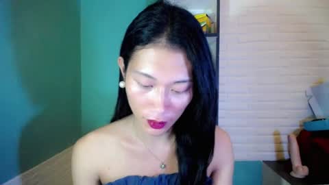 Snapshot of girl4uvanessaxxx chatting on 08-05-26, 10:29 Vanessa online show from 08-05-26, 10:29