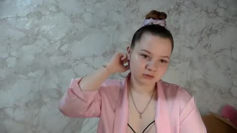 girl_cute07 online show from 04-14-26, 05:30