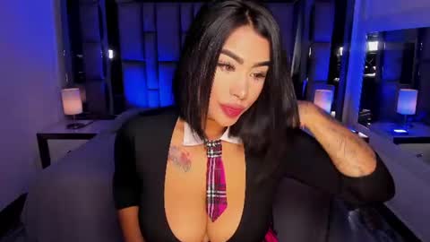 GIRL GRAY online show from 07-19-26, 01:37
