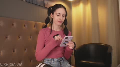 Nikki online show from 11-02-25, 02:30