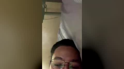 urGIRL online show from 07-12-26, 05:42