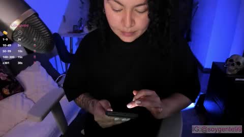 Snapshot of girl_inline chatting on 10-07-25, 01:47 girl_inline online show from 10-07-25, 01:47